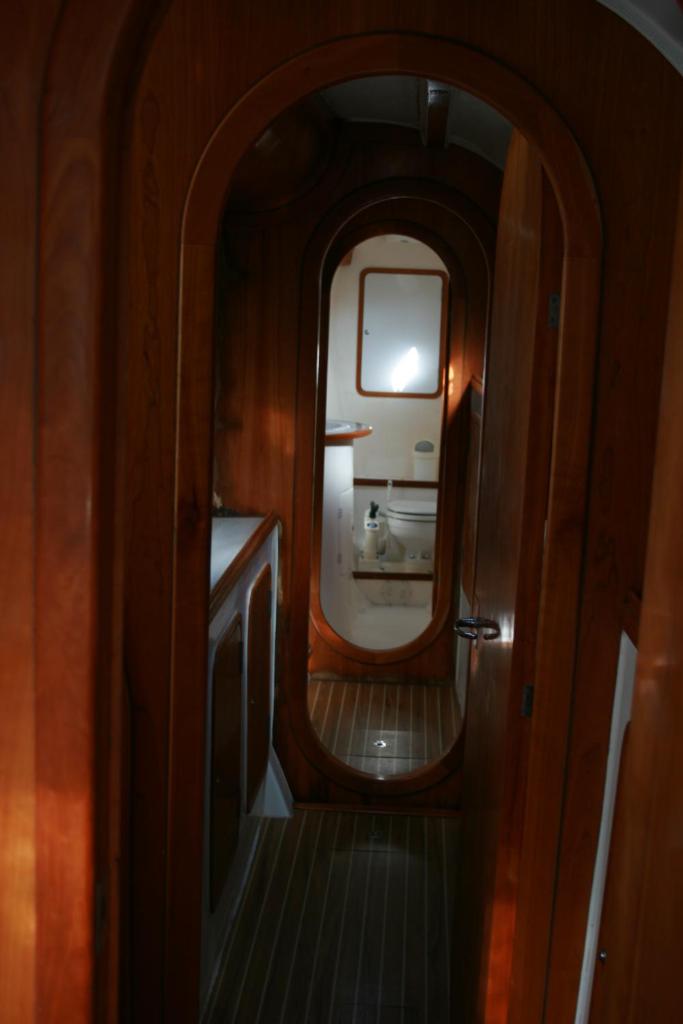 On Y Va , Delightful 3 bedroom catarmaran, with skipper photo 4