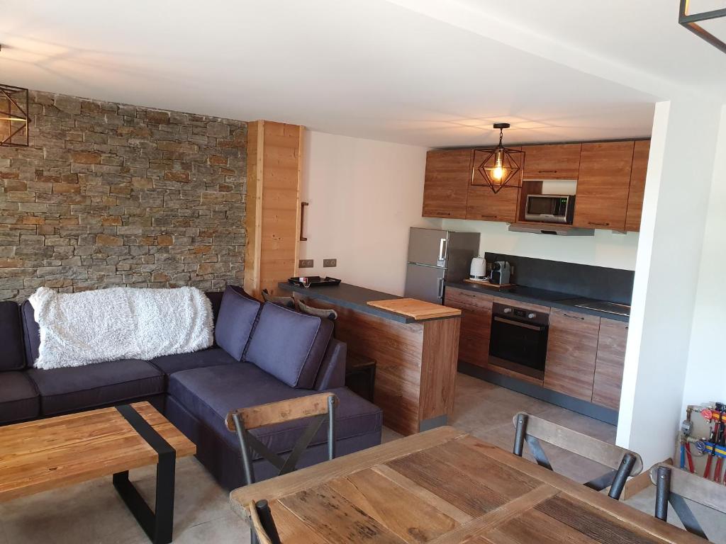 Le Repaire des Loups - Appart neuf 12 pers 4 chambres - location à la semaine photo 2