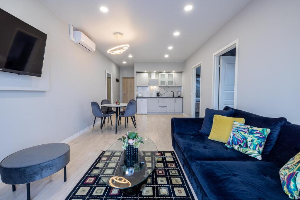 HARMONY Stay APARTAMENTAI su terasa ir vaizdu į miestą photo 1