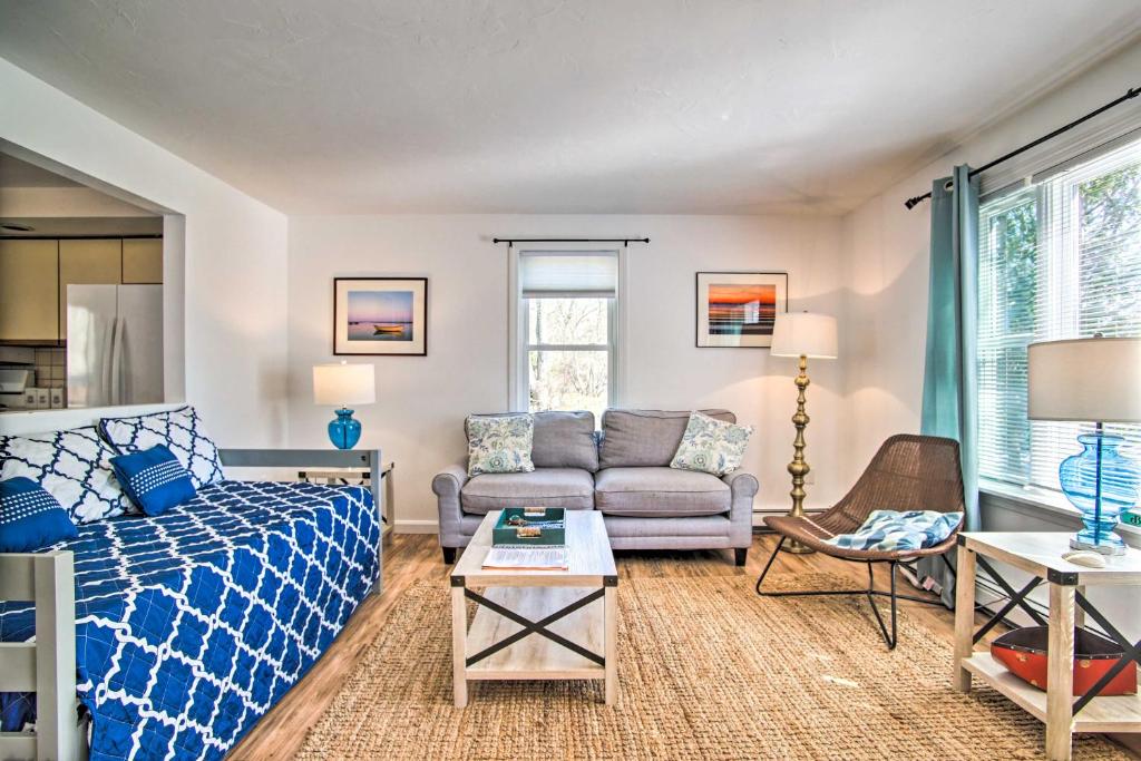 Updated Yarmouth Escape Near Swan Pond and Beaches! photo 3