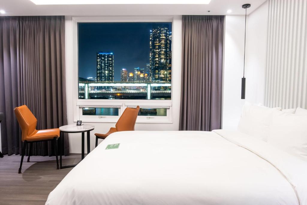 AG405 Hotel