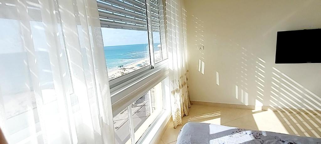 Sweet Honeymoon Apartment Tel Aviv Bat Yam 611 photo 3