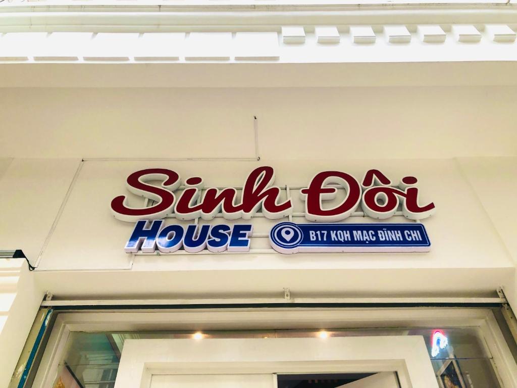 SINH ĐÔI HOUSE