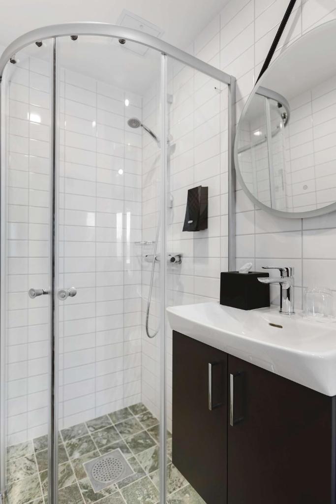 Sure Hotel Studio by Best Western Bromma - Tap to explore photos