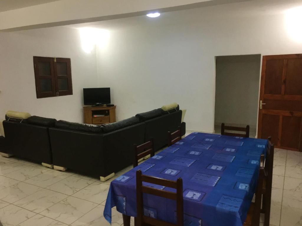 4 bedrooms appartement with sea view enclosed garden and wifi at Bandrele photo 4