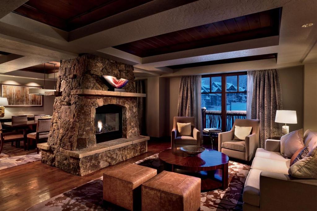 Bachelor Gulch Ritz-carlton 2 Bedroom Mountain Residence With Ski in, Ski out Access, Hot Tub, and Full Service Spa image