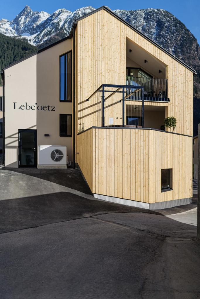 Lebe`oetz - Das Ferienapartmenthaus im Zentrum von Oetz photo 2