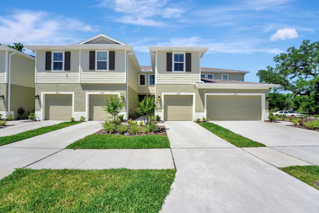 ZenHomes in heart of Brandon convenient location