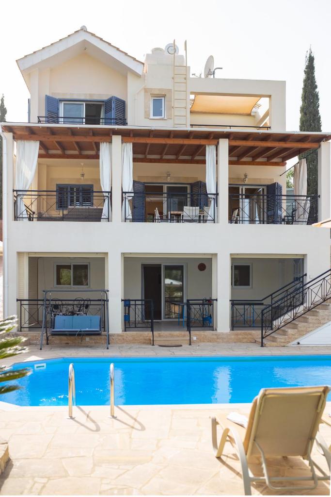 Sandy Beach Villa photo 1