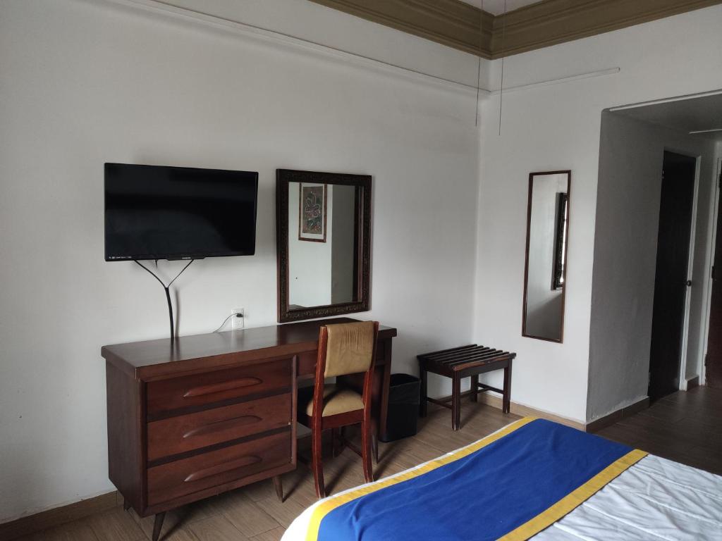 Hotel Sierra Gorda photo 1