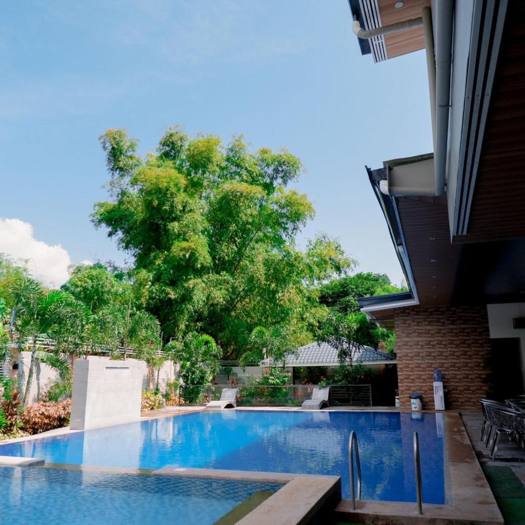 Armando's Garden Resort and Resto photo 3