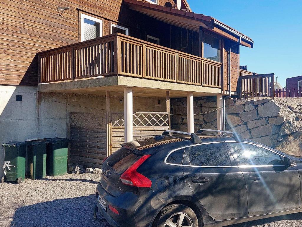 Four-Bedroom Holiday home in Sirevåg photo 4