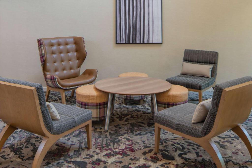 Sonesta ES Suites Nashville Brentwood photo 2