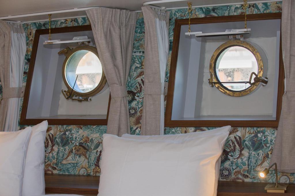 Hotelboot Koningin Emma I Kloeg Collection photo 2