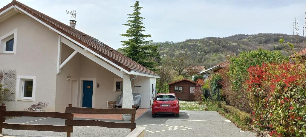 130 m2 Maison Entièrement pour vous ! Calme et activités photo 1