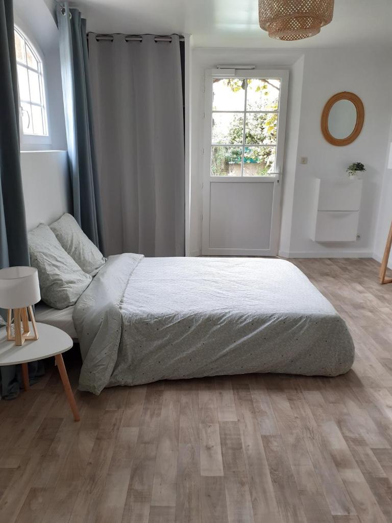 superbe grand studio tout confort avec exterieur photo 3