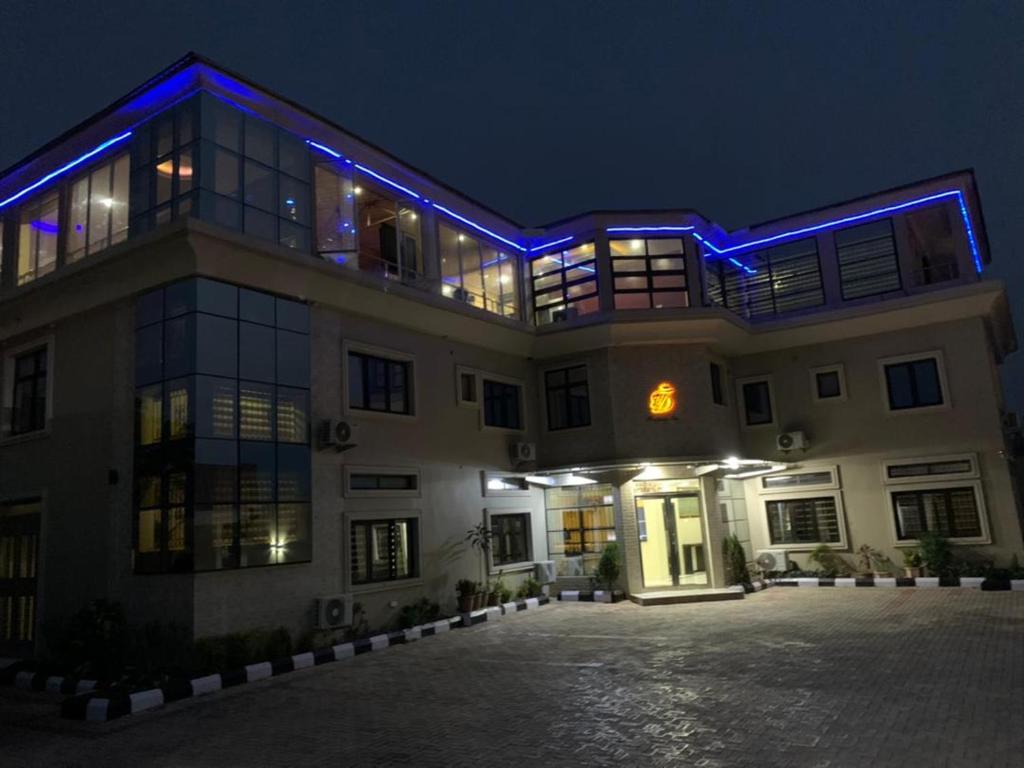 TD RESIDENCE INN photo 1