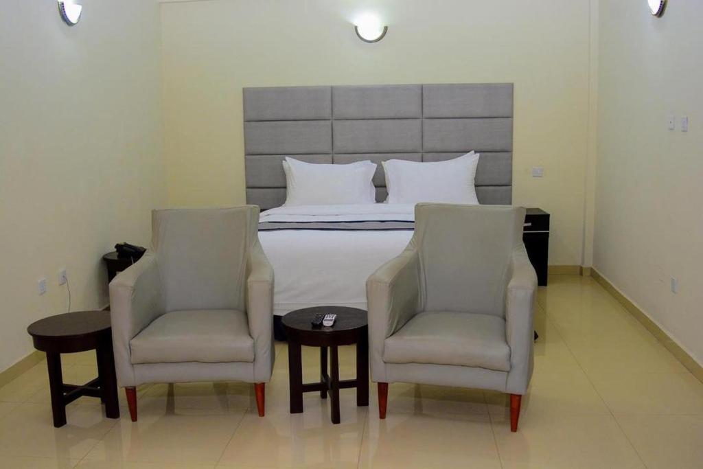 TD RESIDENCE INN photo 3