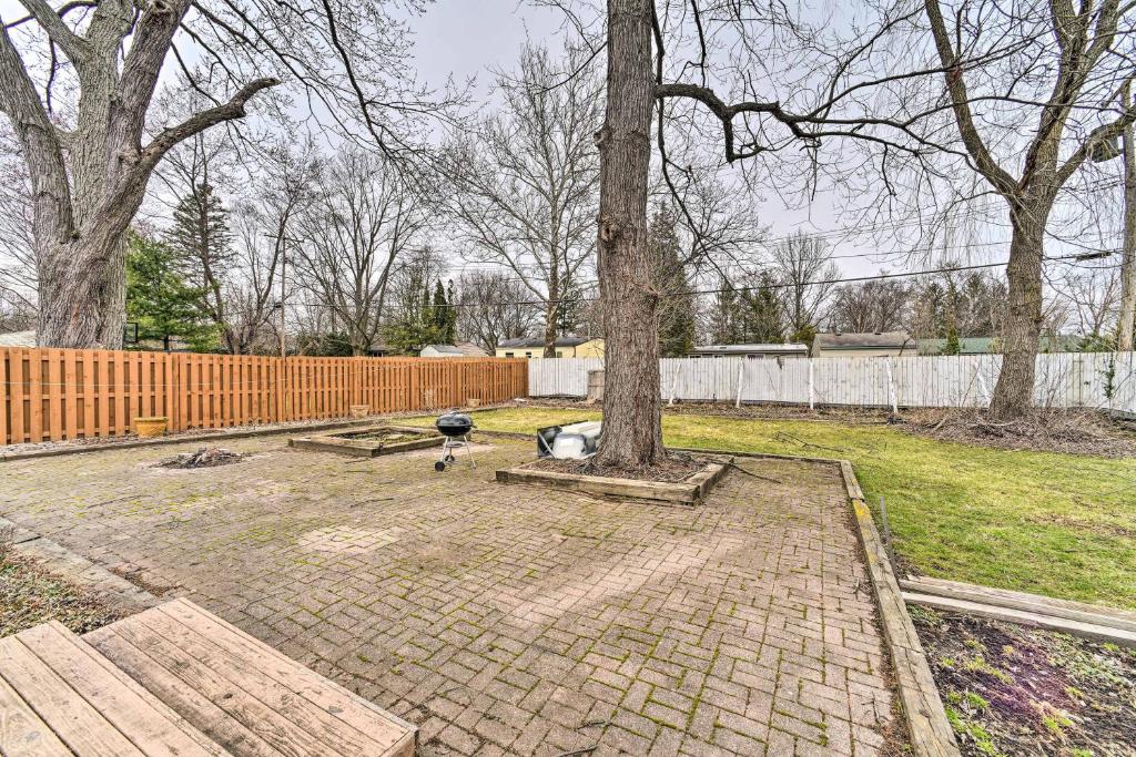 Bright Ann Arbor Home with Yard, 3 Mi to U of M photo 1