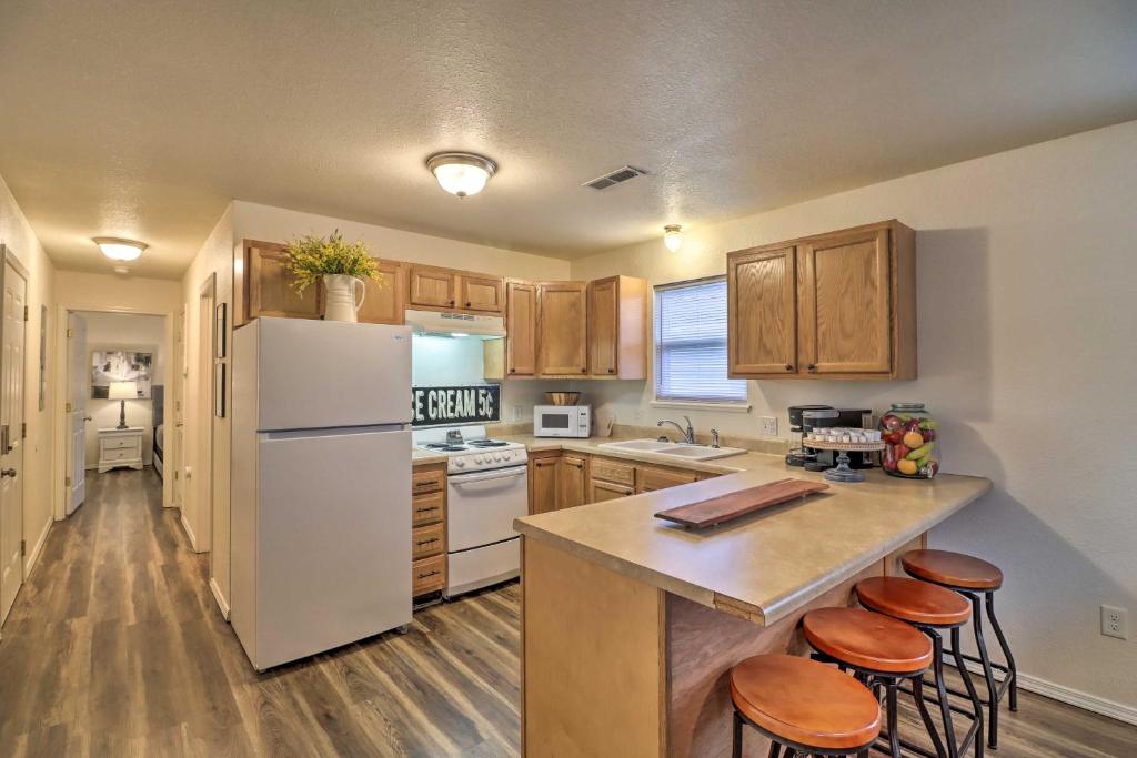 Pet-Friendly West Plains Pad Less Than 1 Mi to Dtwn! photo 1