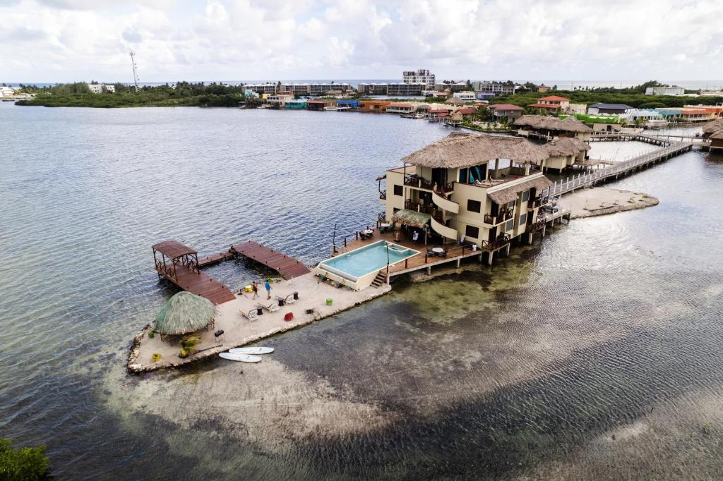 Lina Point Belize Overwater Resort photo 2