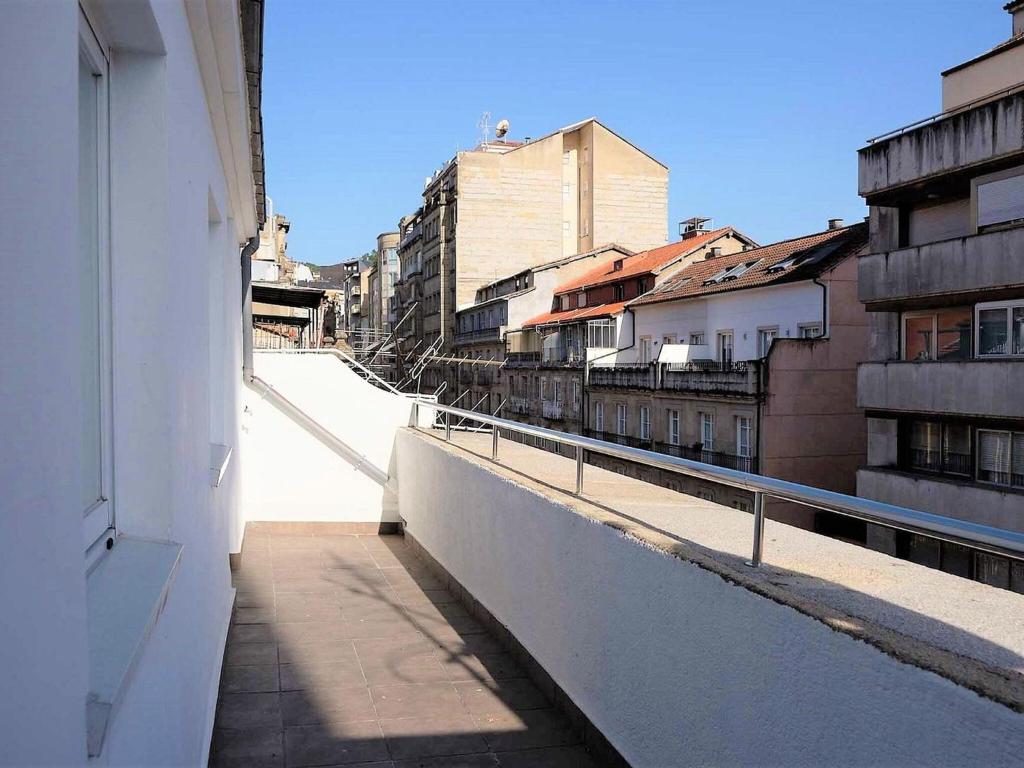 Inviting Apartment in Ourense with Private Terrace photo 3