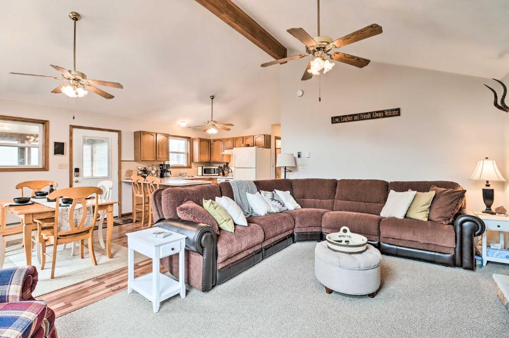Albrightsville Cabin with Fire Pit Swim, Hike and Ski photo 4