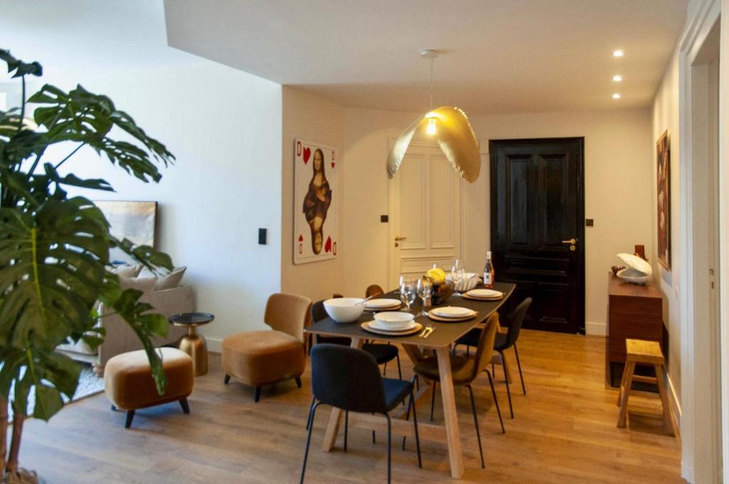 EXCEPTIONNEL! Luxueux appartement 150 m2 Terrasse 40m2 plein centre 6personnes - Thumbnail image