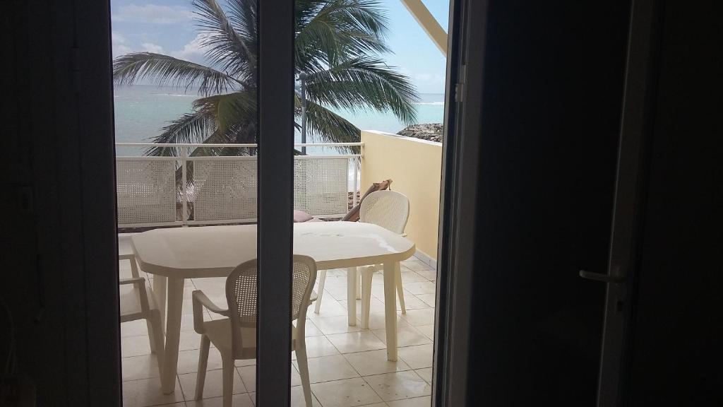 Studio a Capesterre de Marie Galante a 180 m de la plage avec vue sur la mer terrasse et wifi photo 2