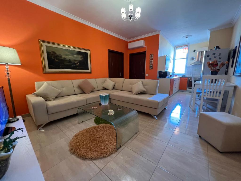 City Center Apartment in Shkoder photo 1