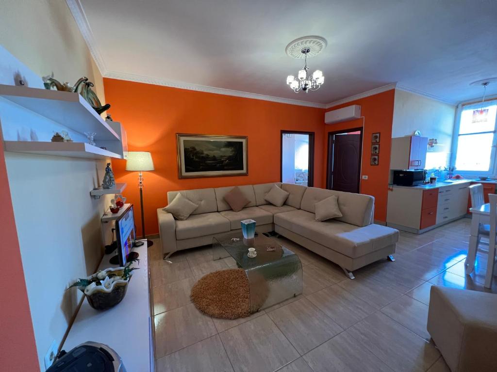 City Center Apartment in Shkoder photo 2