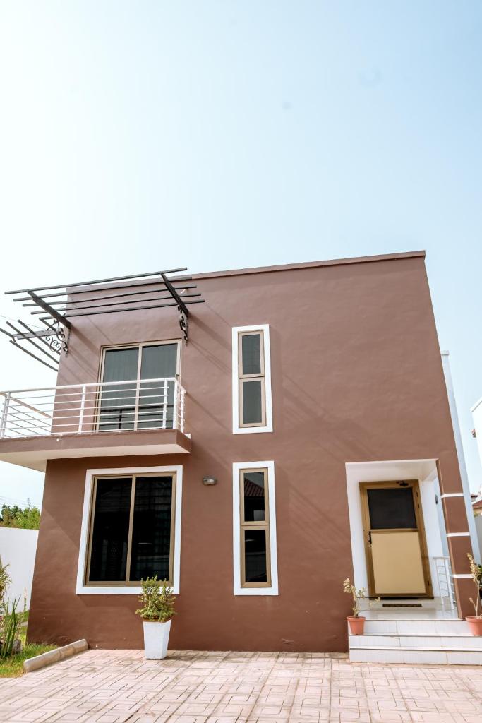 Baldwin Beauty House photo 3