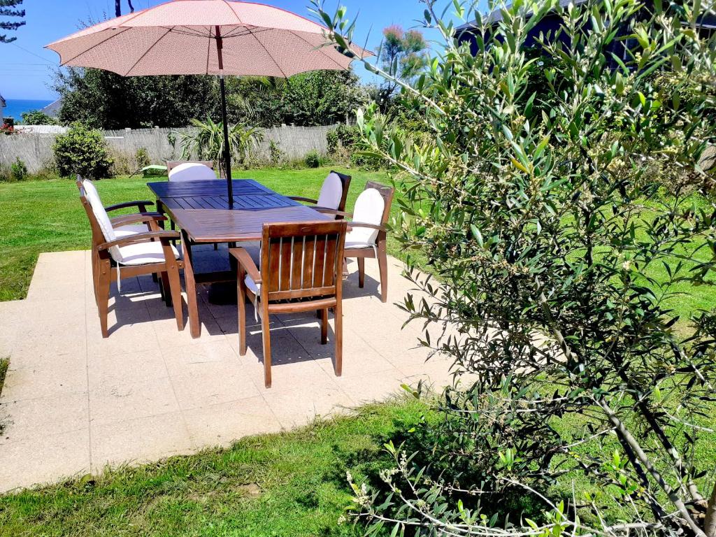 Maison à 30m de la plage avec grand jardin photo 3