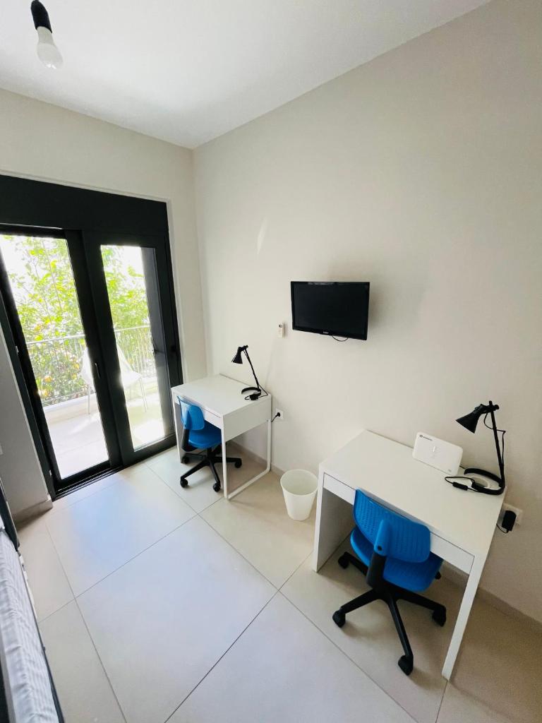 Minimalistic Apartment photo 3