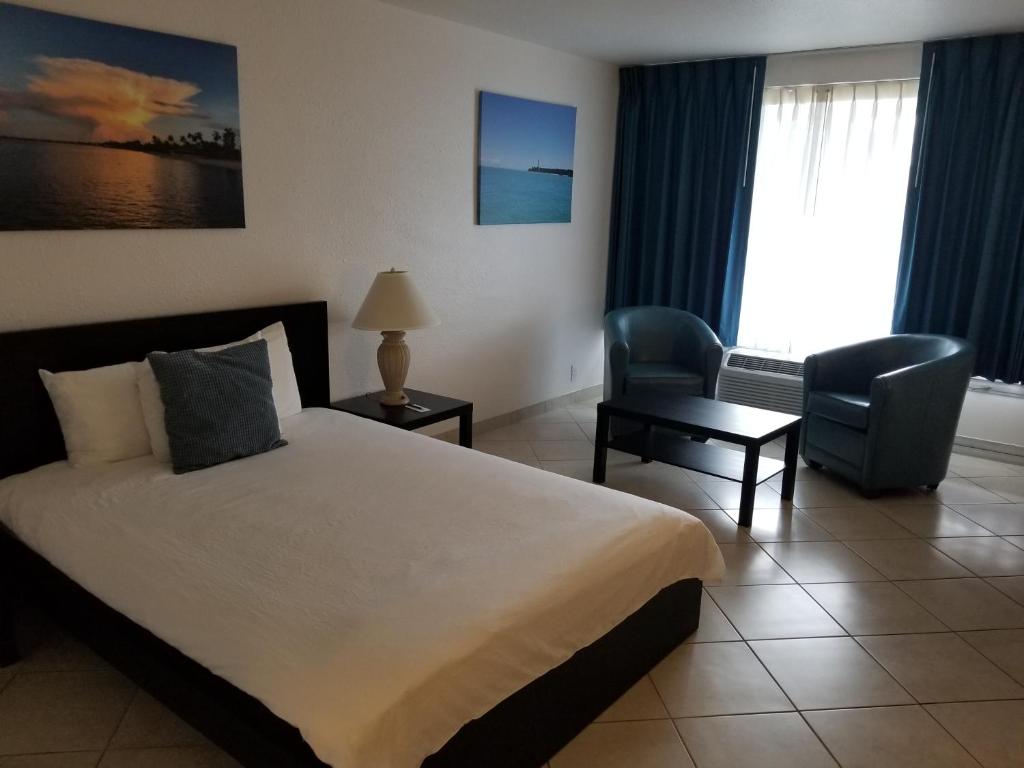 Dolphin Key Resort image