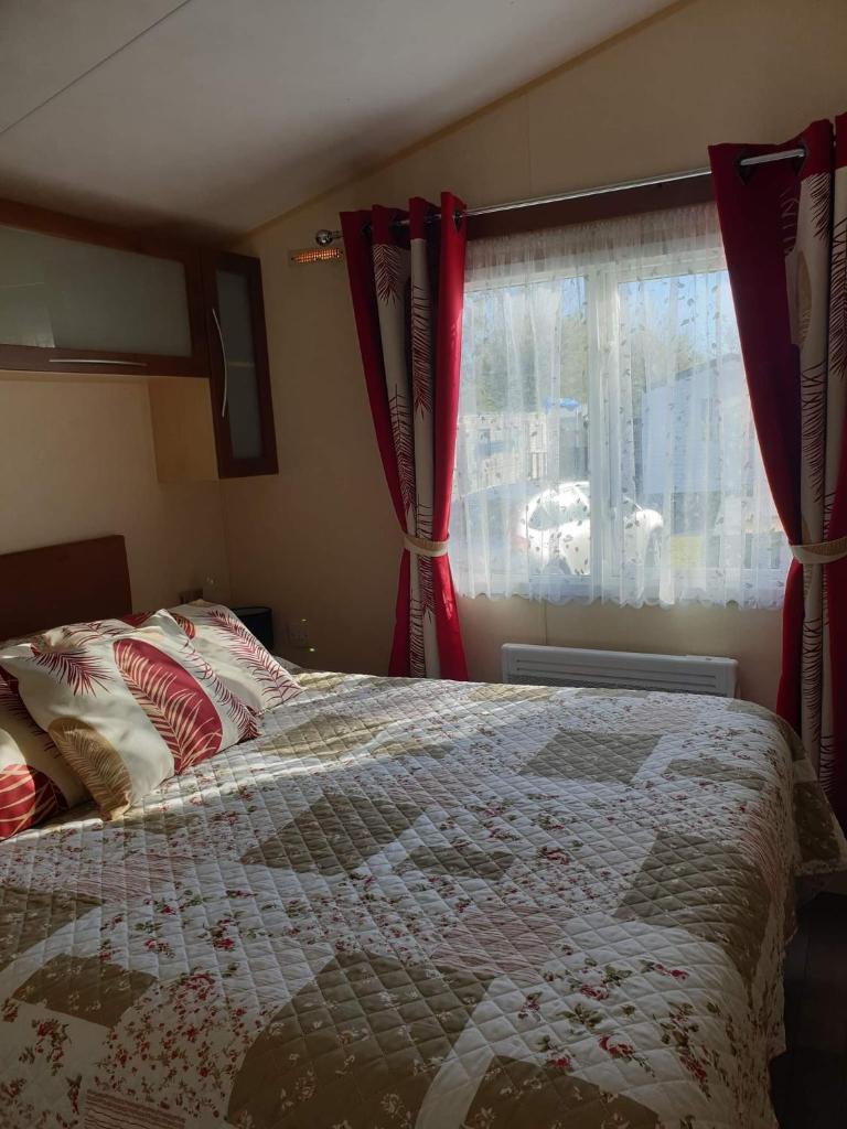 La Chanterie Agréable Mobil-Home Résidentiel Normand photo 3