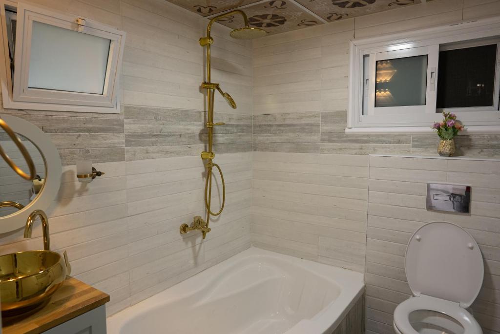 Dove Suites photo 4