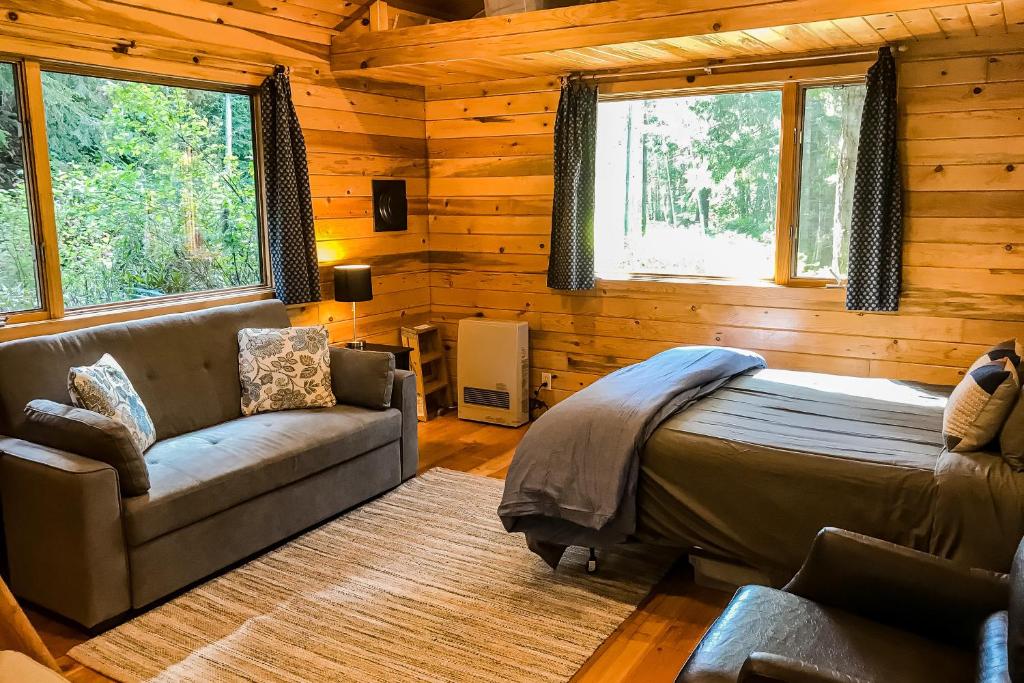 Cove Cabin Retreat photo 1