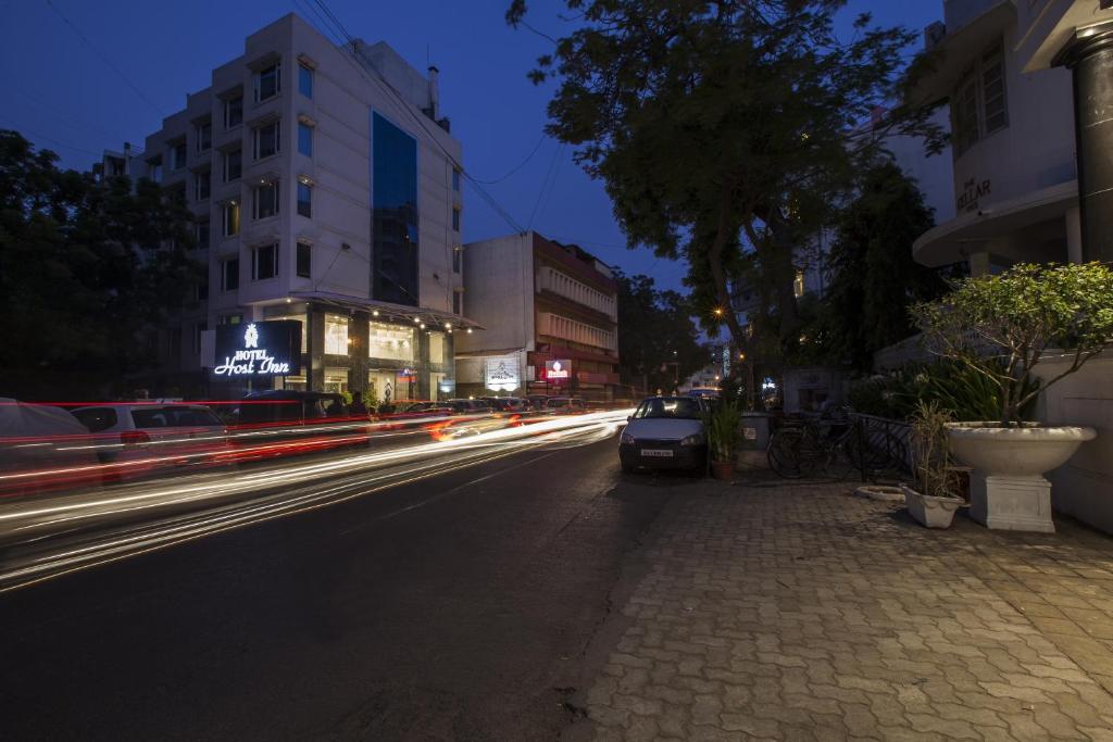 Hotel Host Inn Ahmedabad photo 1