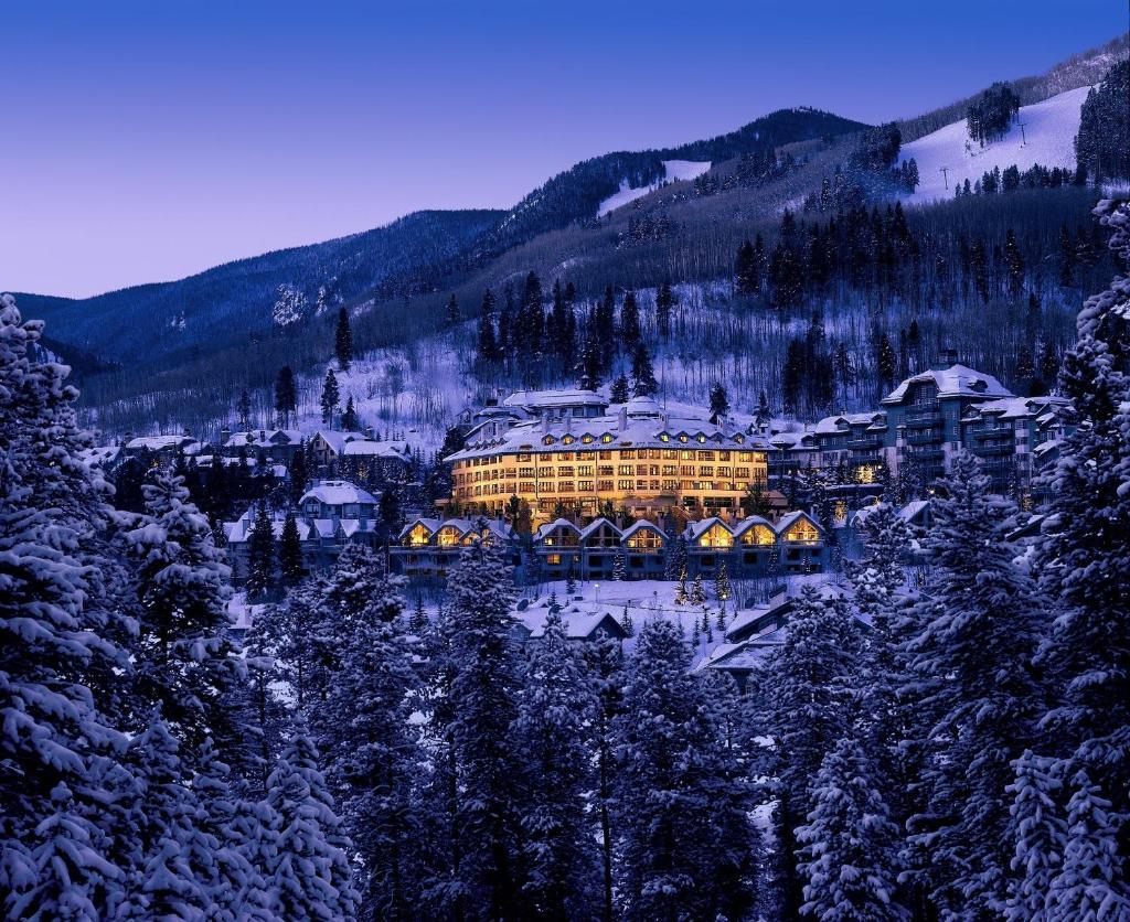 The Pines Lodge, a RockResort photo 1