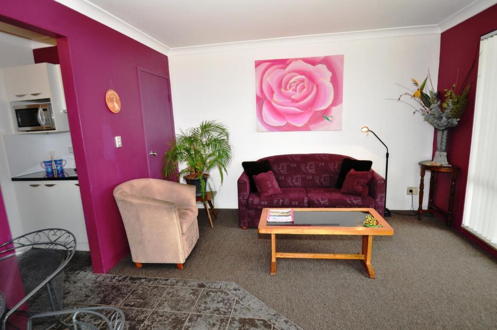 Beachfront Apartments photo 2