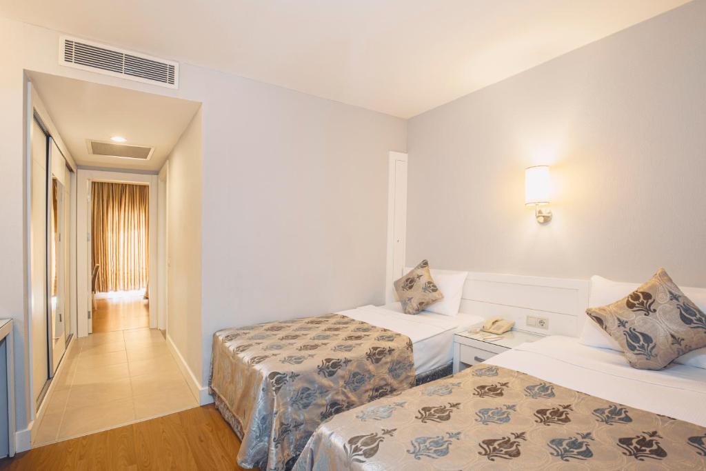 Amelia Beach Resort Hotel - All Inclusive photo 3