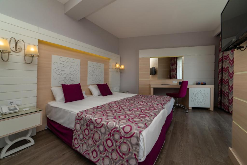 Sunmelia Beach Resort Hotel & Spa-All Inclusive photo 3
