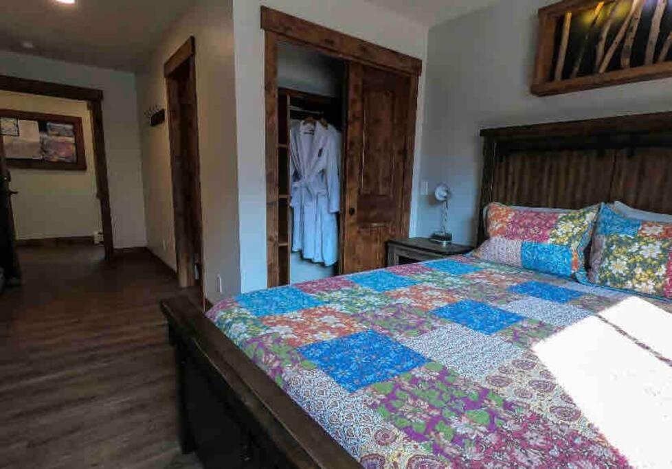 Clear Creek Inn photo 4