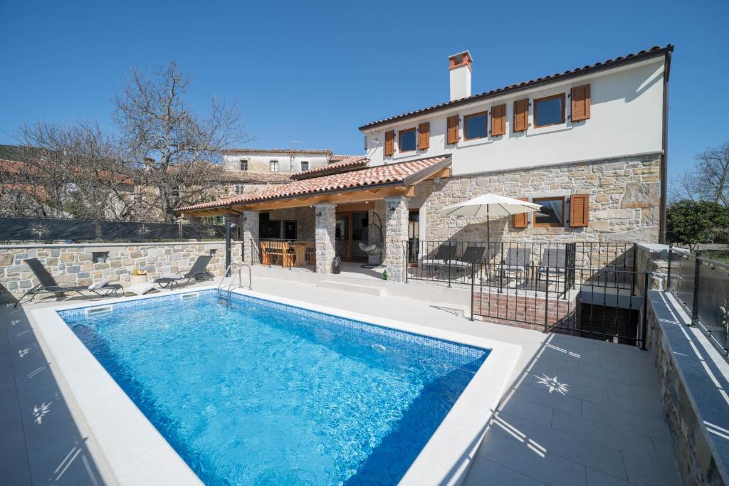 Villa Poji photo 2