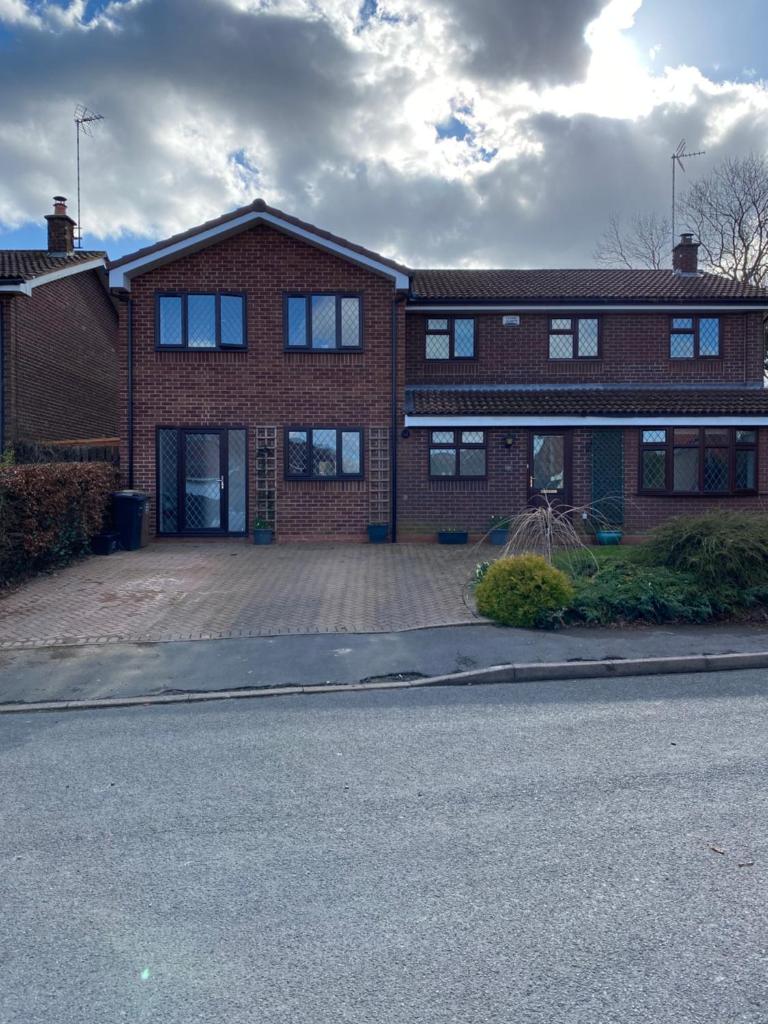 The Daytona - Triumph Apartments Meriden NEC 6.5m - Tap to explore photos