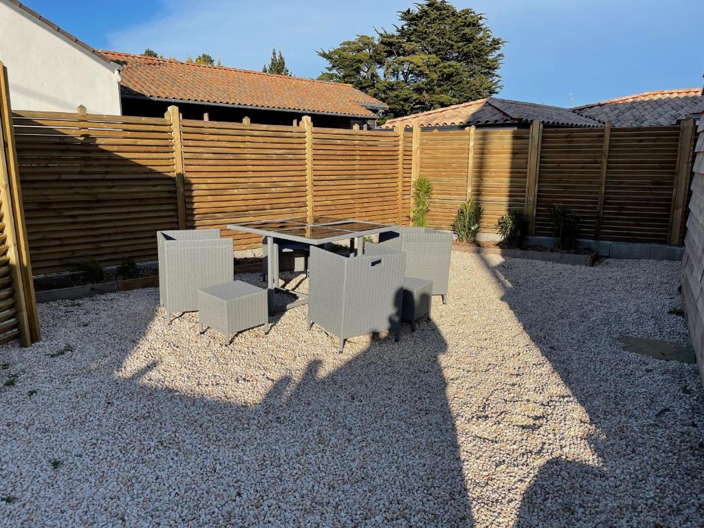 Gîte Le Plessis Océan à 200m de la mer, parking privé et jardin clos photo 3