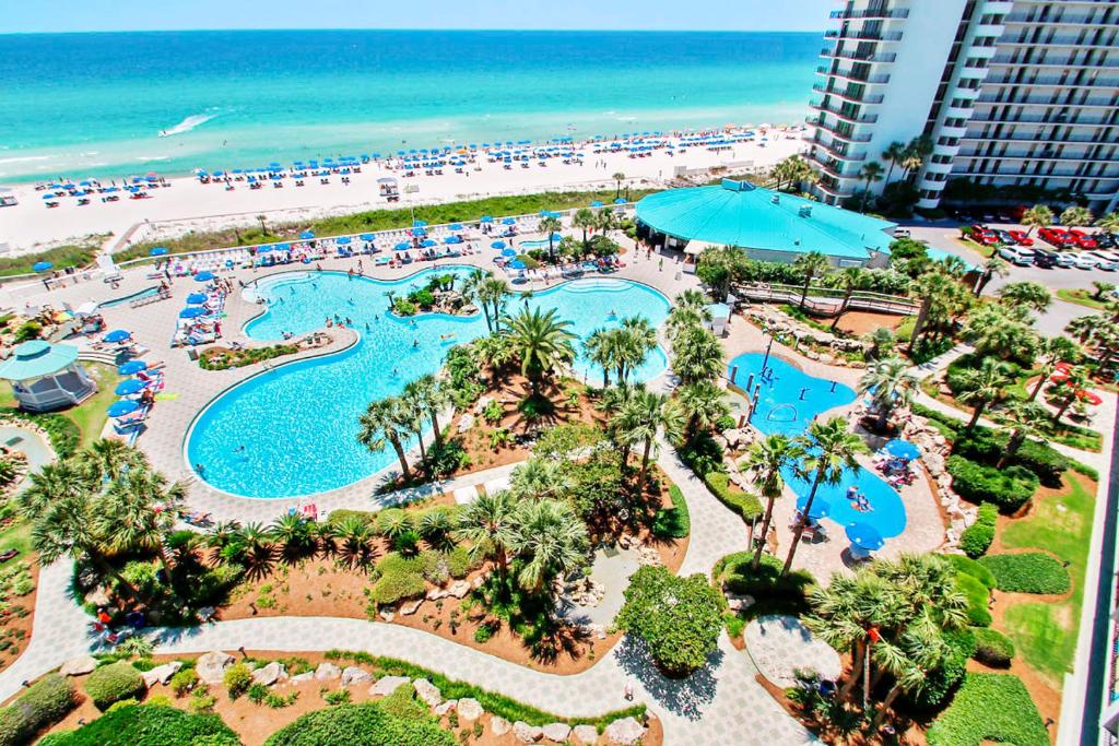 Edgewater RESORT BEACH & GOLF Villa! Steps to the Beach! image