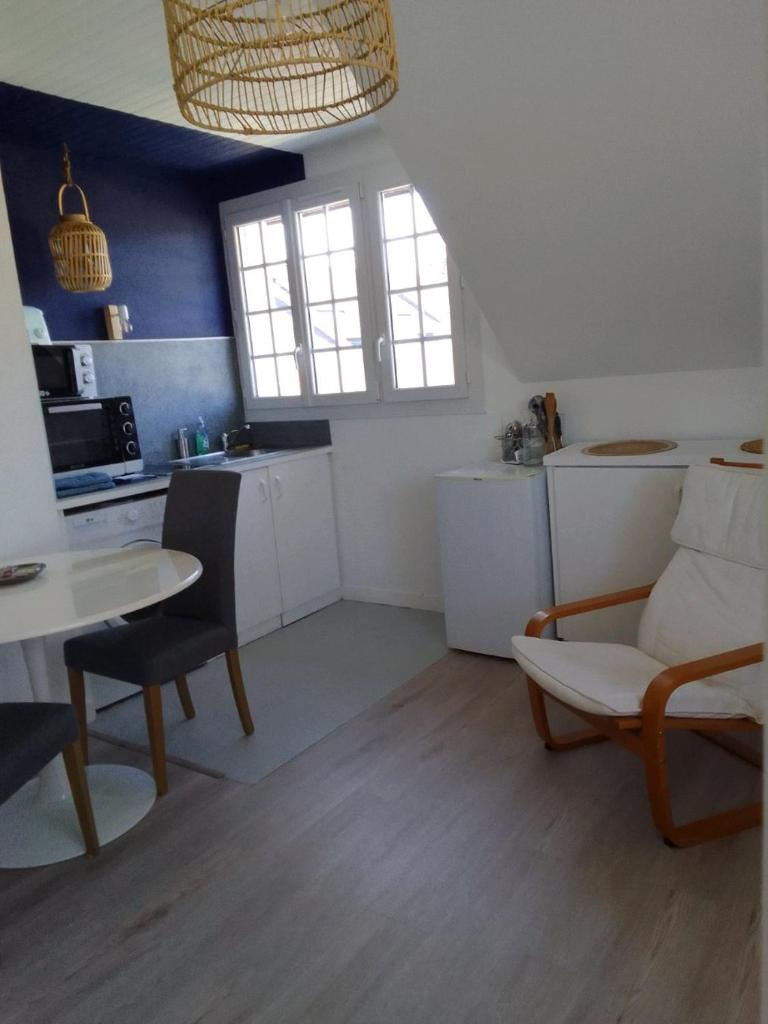 Appartement 2 pièces proche du centre ville photo 3