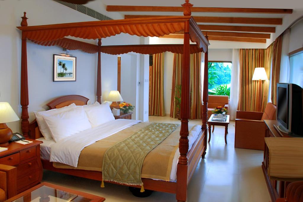 Lemon Tree Vembanad Lake Resort, Kerala photo 3